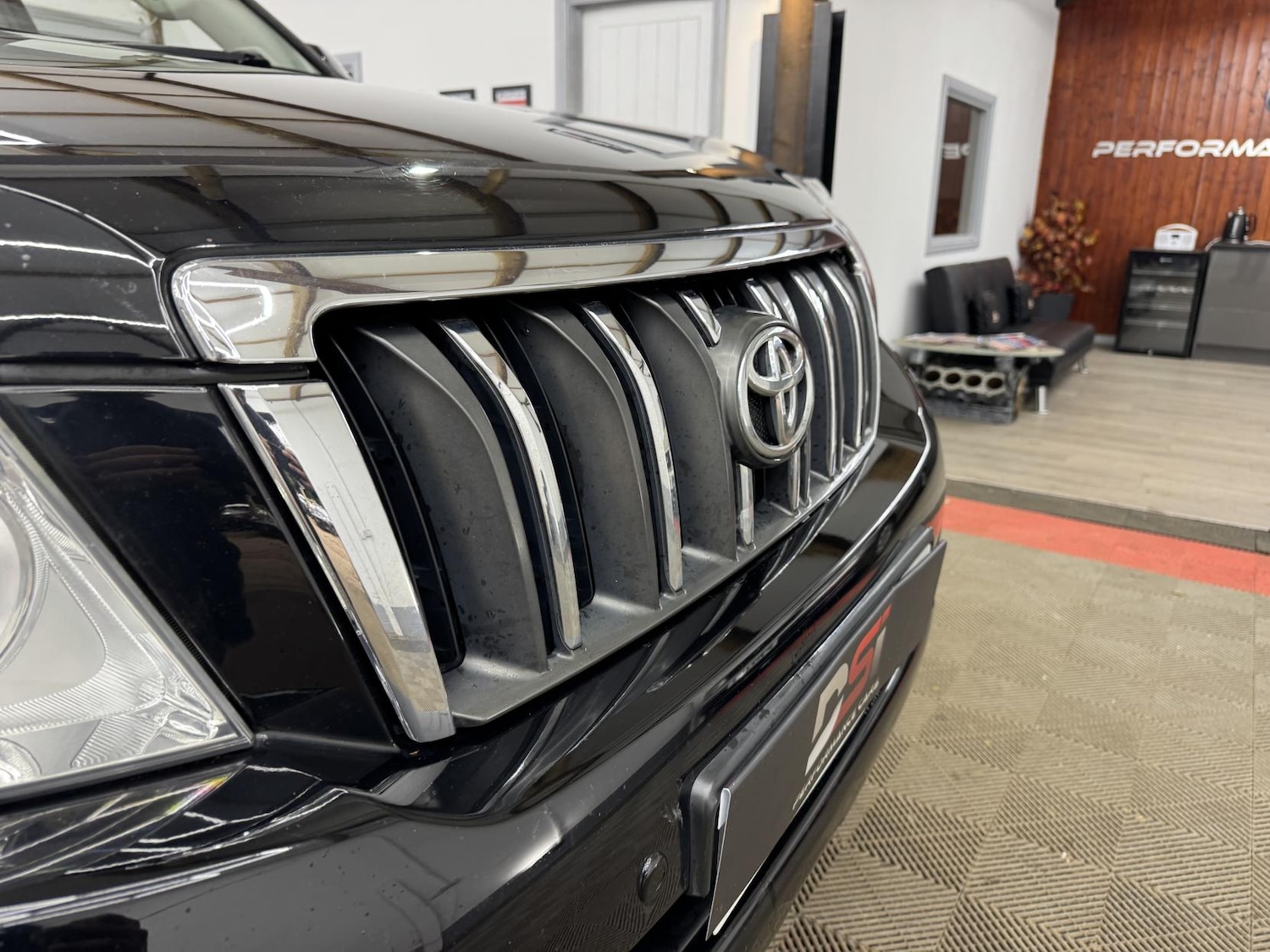 Used Toyota Land Cruiser 2011 for sale - 77682242: Photo 28