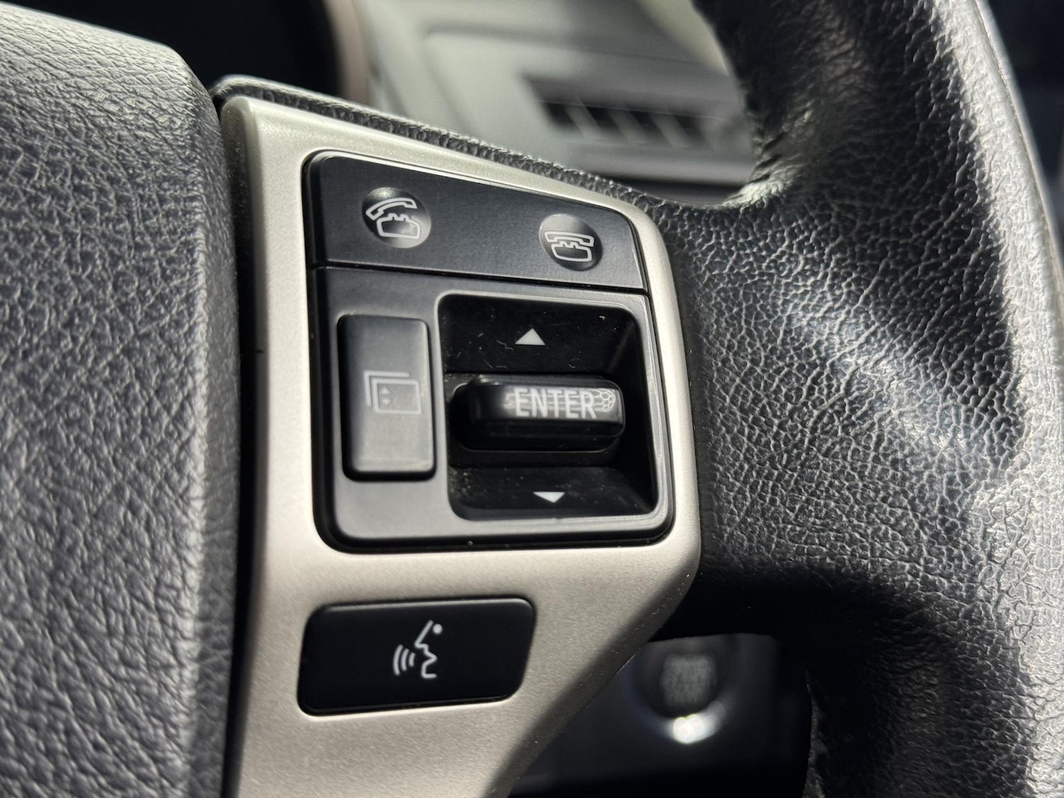 Used Toyota Land Cruiser 2011 for sale - 77682242: Photo 37