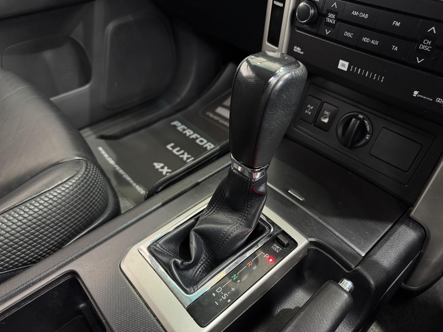 Used Toyota Land Cruiser 2011 for sale - 77682242: Photo 39