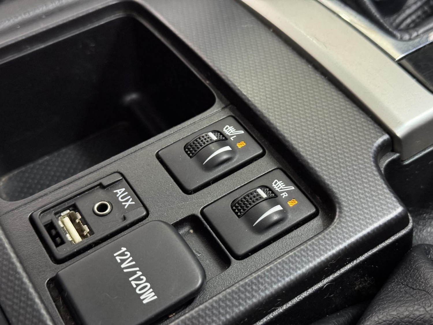 Used Toyota Land Cruiser 2011 for sale - 77682242: Photo 40