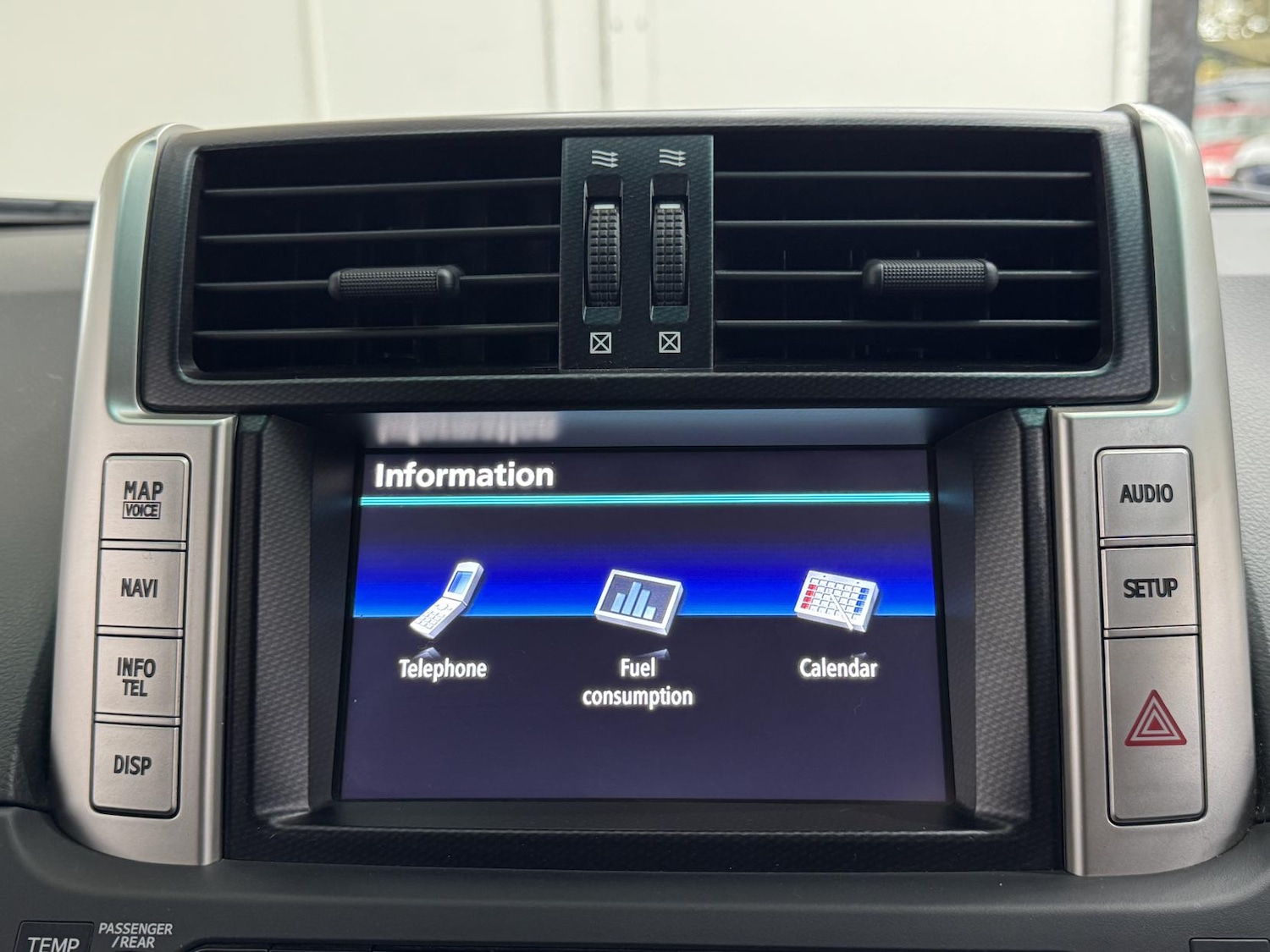 Used Toyota Land Cruiser 2011 for sale - 77682242: Photo 42