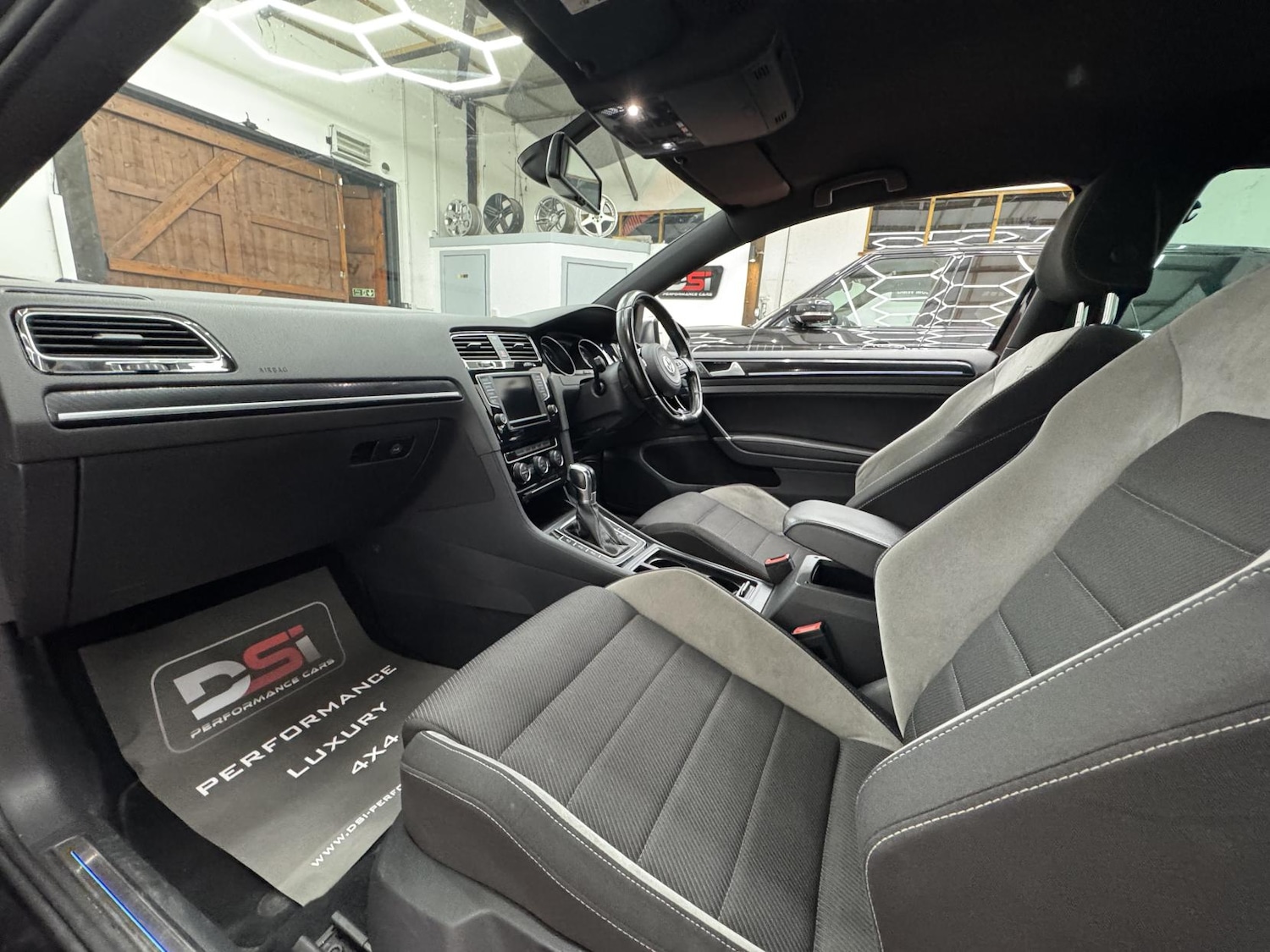 Used Volkswagen Golf 2015 for sale - 77725416: Photo 24