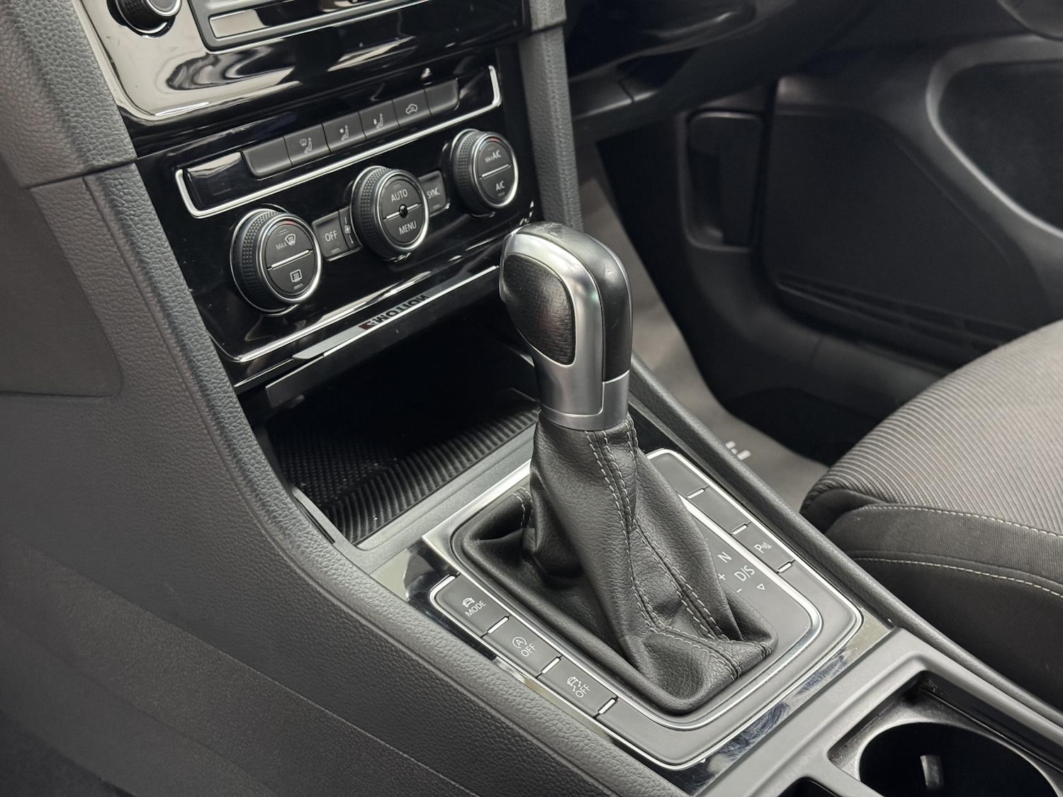 Used Volkswagen Golf 2015 for sale - 77725416: Photo 27