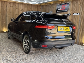 Used Jaguar F-Pace 2019 for sale - 78973936: Photo