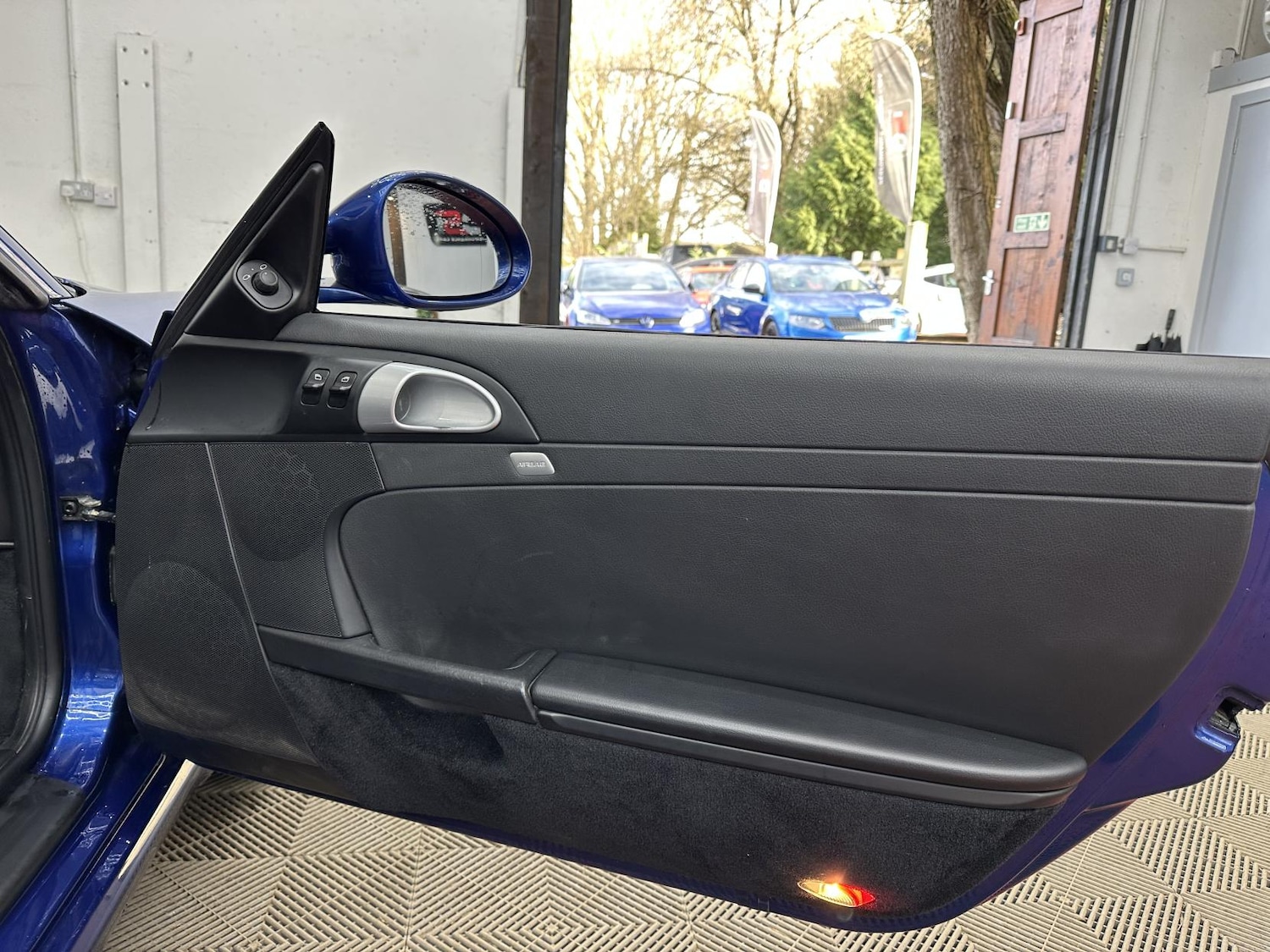 Used Porsche Boxster 2010 for sale - 77822691: Photo 19