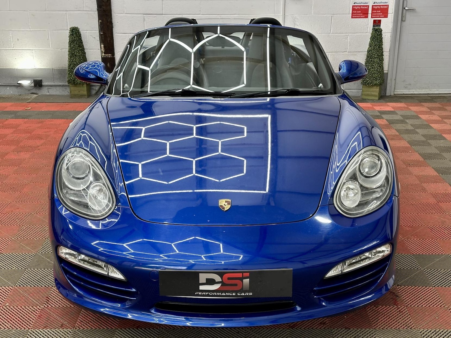 Used Porsche Boxster 2010 for sale - 77822691: Photo 2