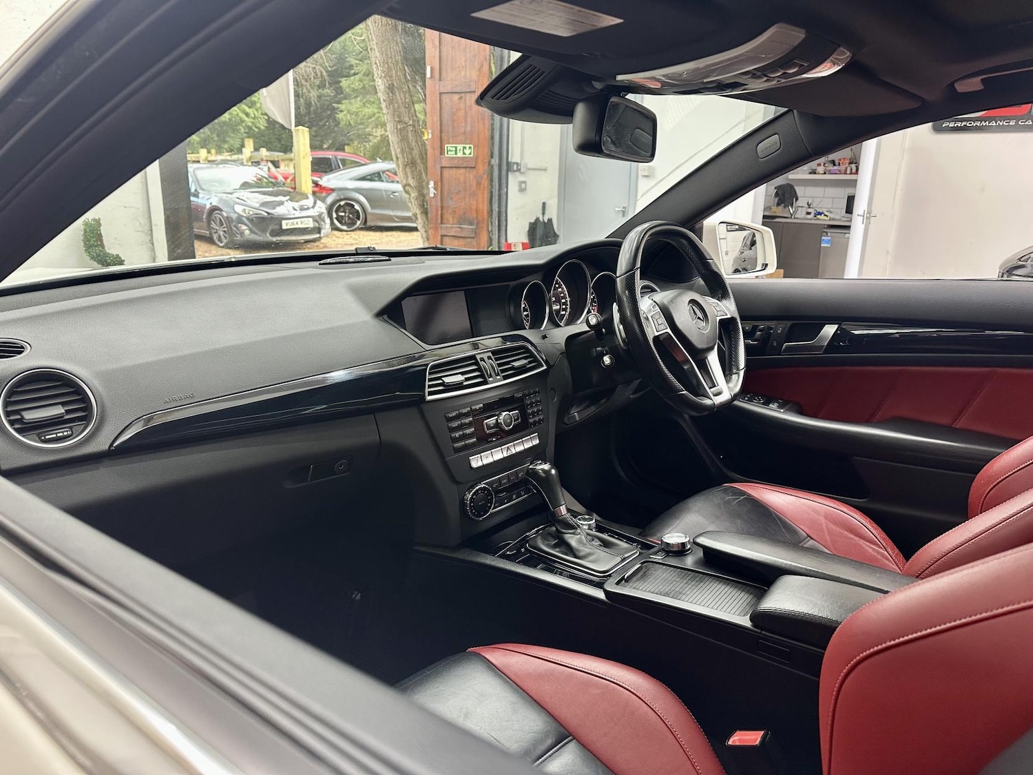 Used Mercedes-Benz C Class 2012 for sale - 77525782: Photo 23