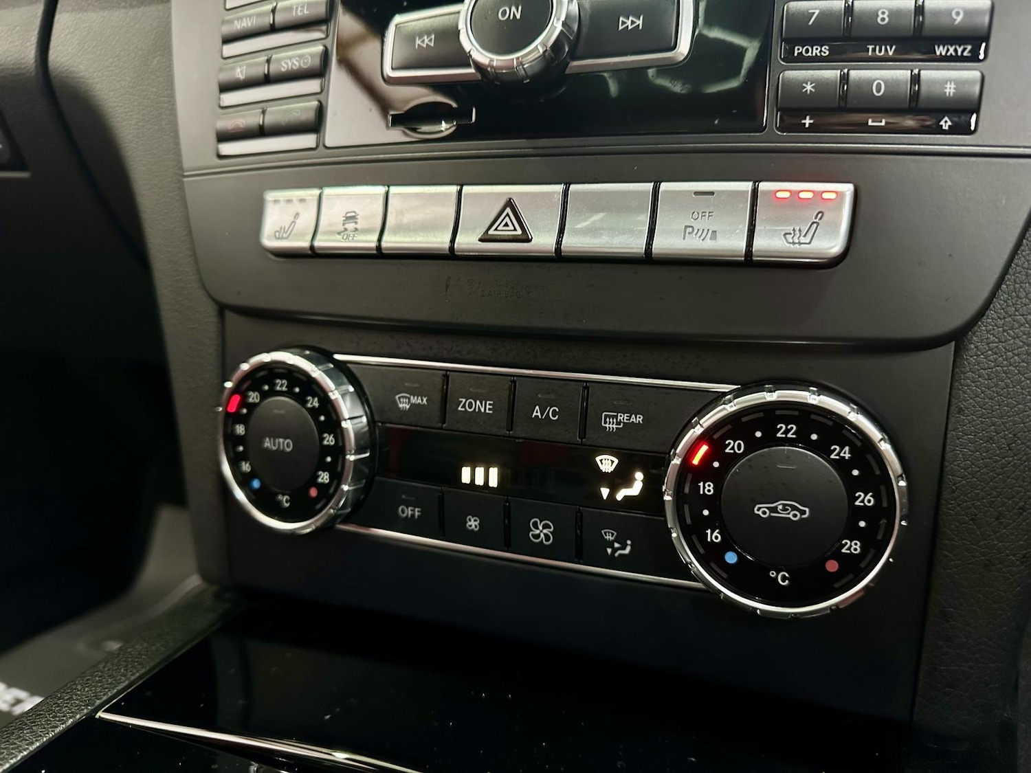 Used Mercedes-Benz C Class 2012 for sale - 77525782: Photo 35