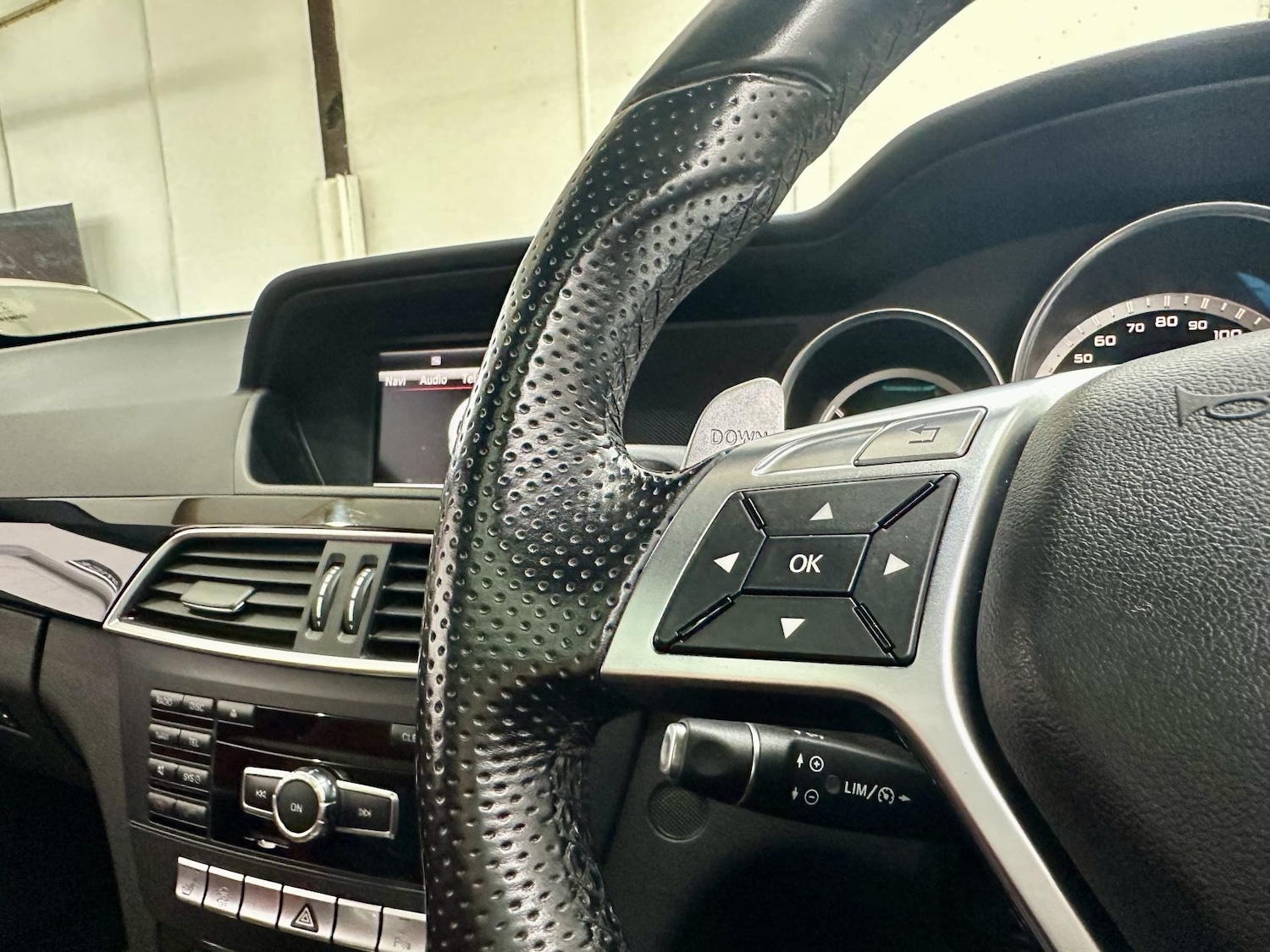 Used Mercedes-Benz C Class 2012 for sale - 77525782: Photo 41