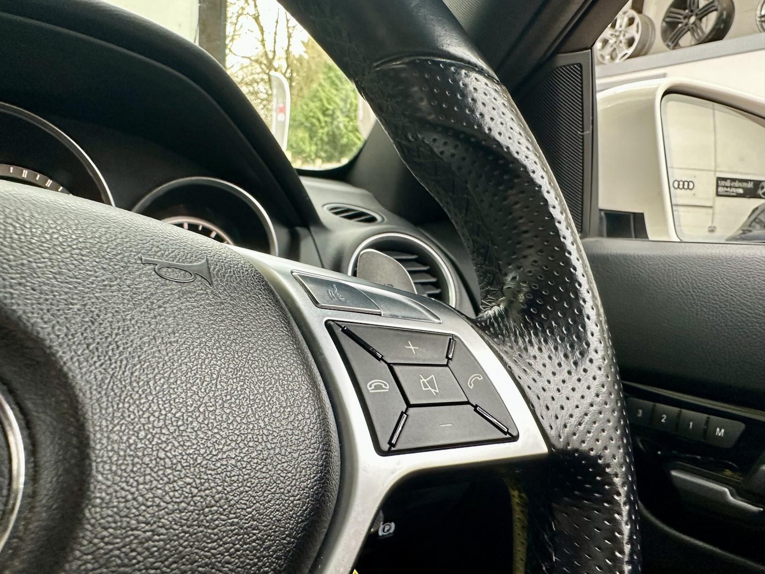 Used Mercedes-Benz C Class 2012 for sale - 77525782: Photo 42