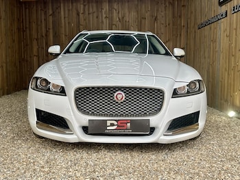 Used Jaguar XF 2019 for sale - 79538053: Photo