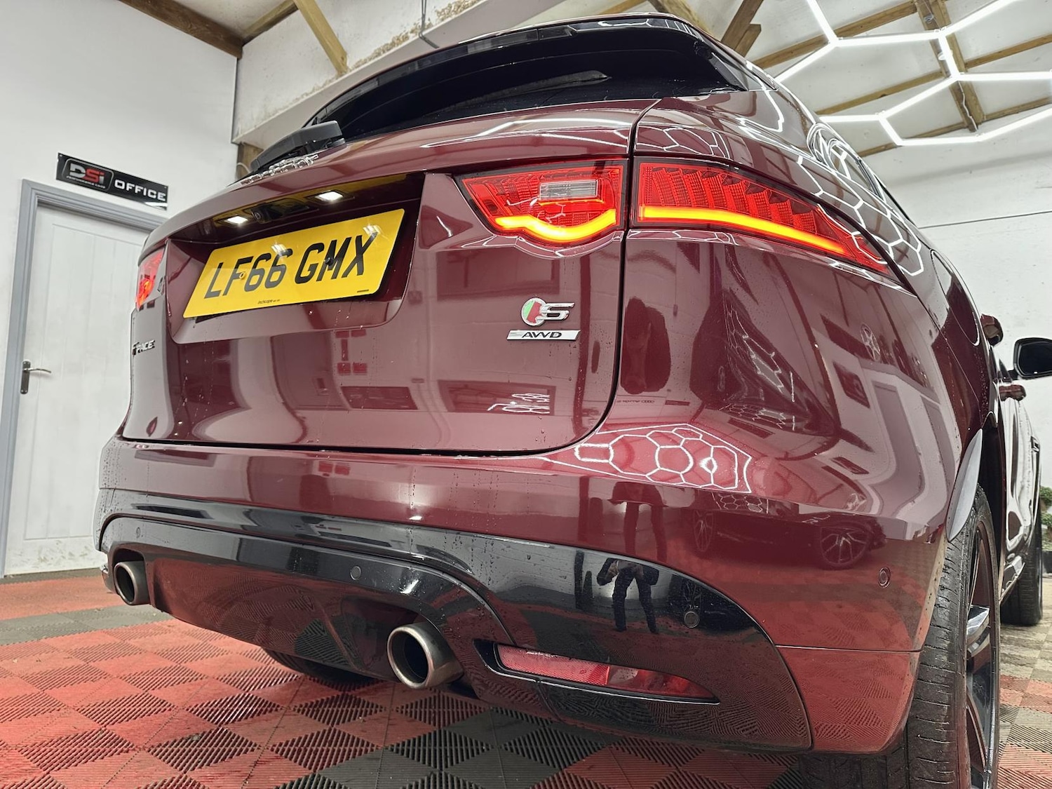 Used Jaguar F-Pace 2016 for sale - 77264777: Photo 15