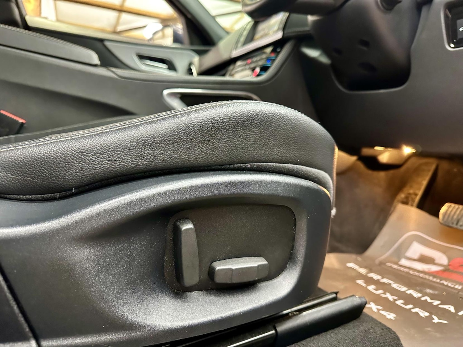 Used Jaguar F-Pace 2016 for sale - 77264777: Photo 23