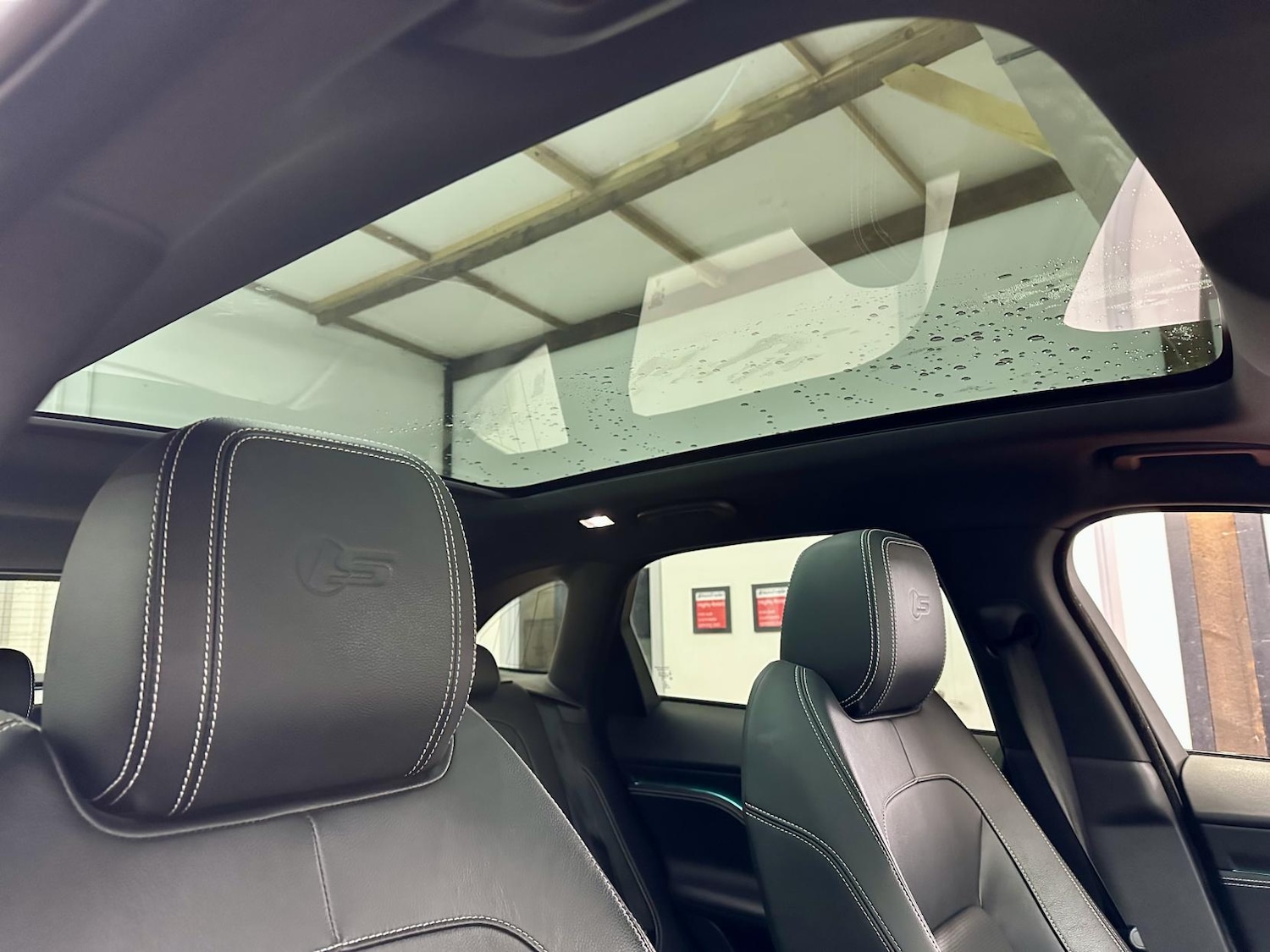 Used Jaguar F-Pace 2016 for sale - 77264777: Photo 26