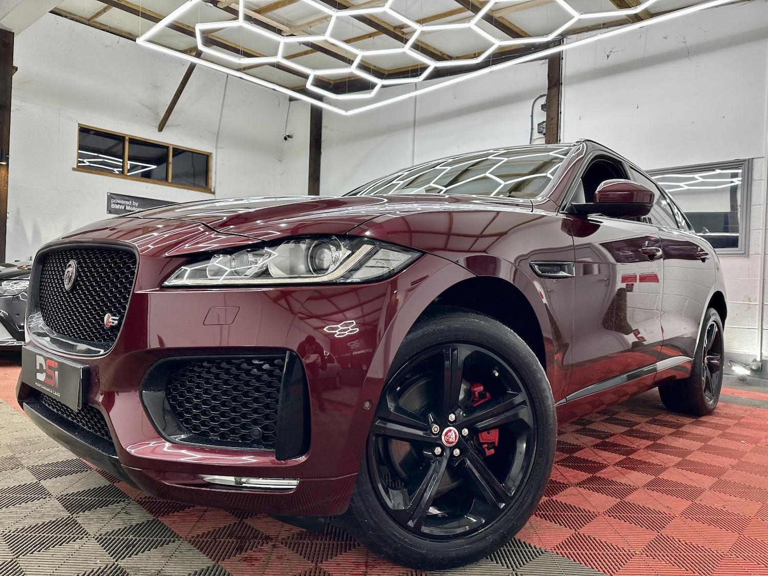 Used Jaguar F-Pace 2016 for sale - 77264777: Photo 3