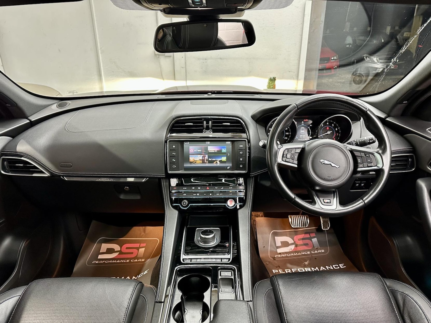 Used Jaguar F-Pace 2016 for sale - 77264777: Photo 33