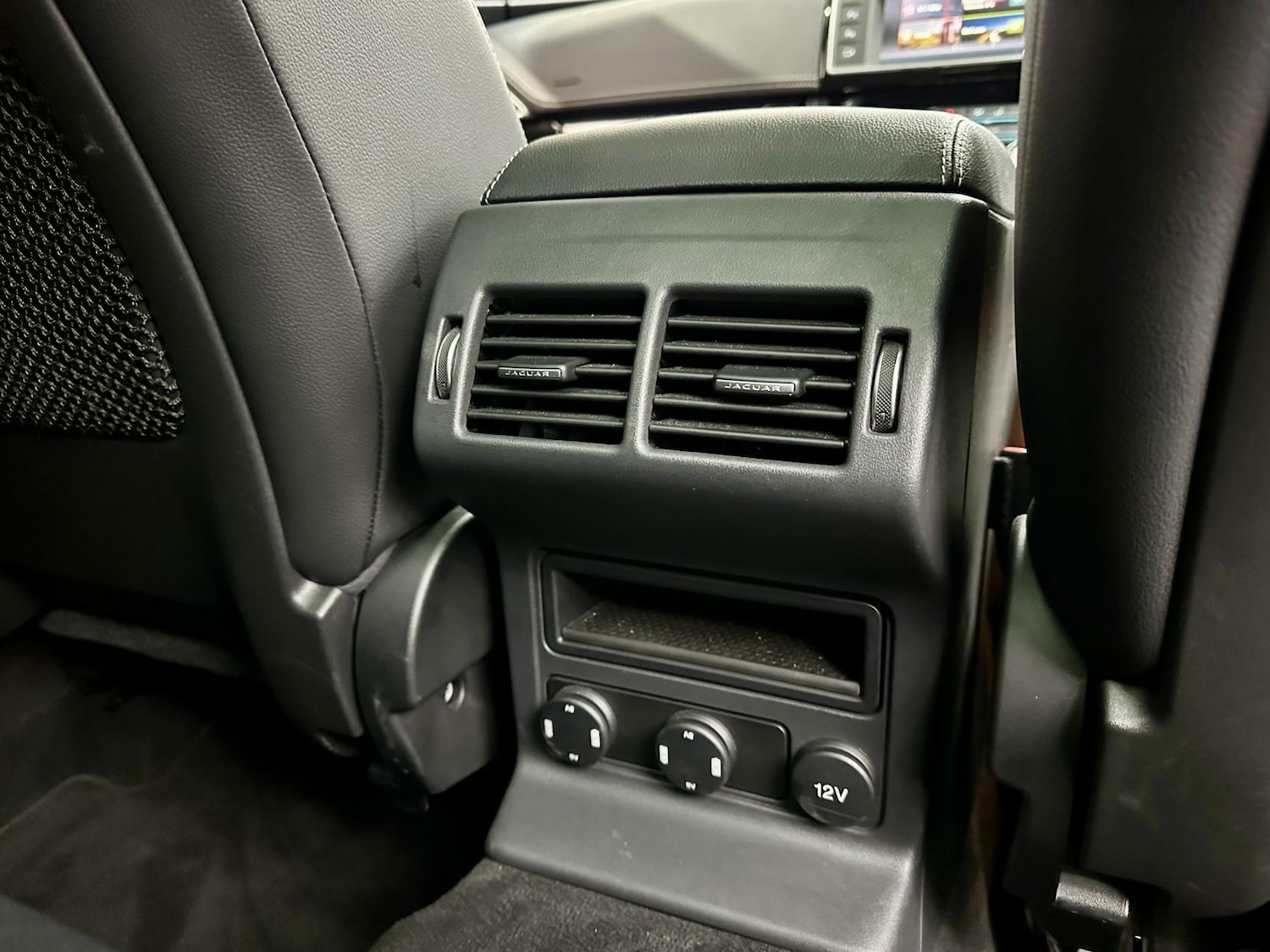 Used Jaguar F-Pace 2016 for sale - 77264777: Photo 34