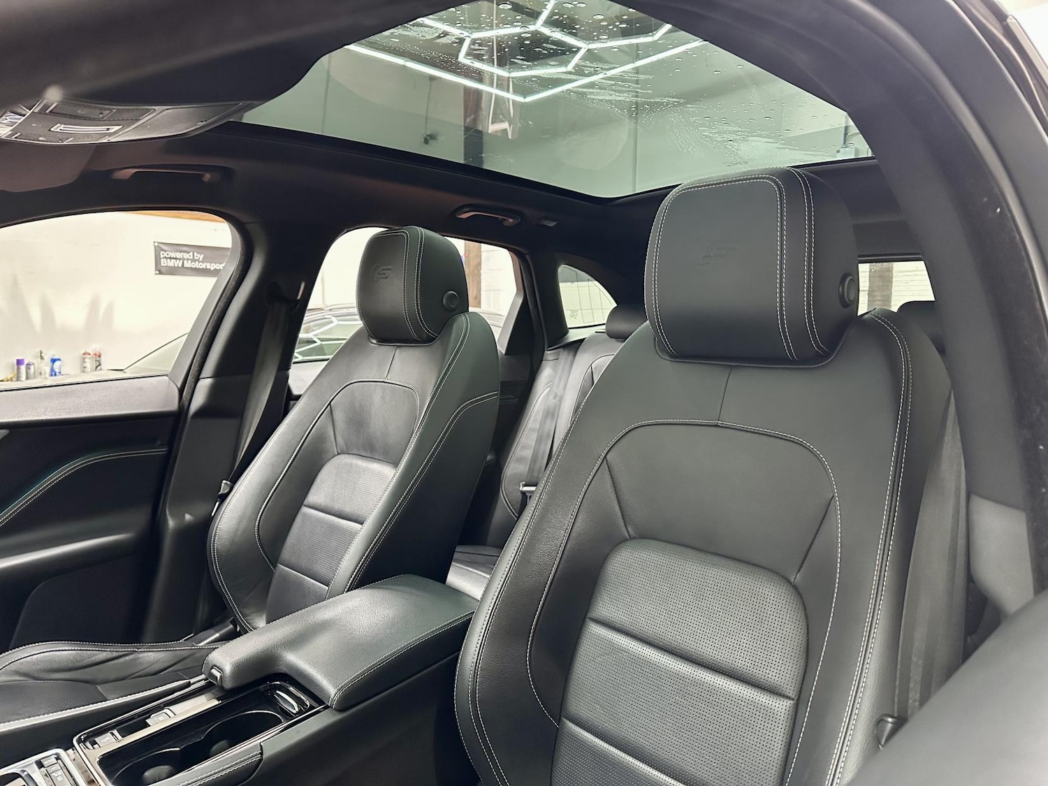 Used Jaguar F-Pace 2016 for sale - 77264777: Photo 35