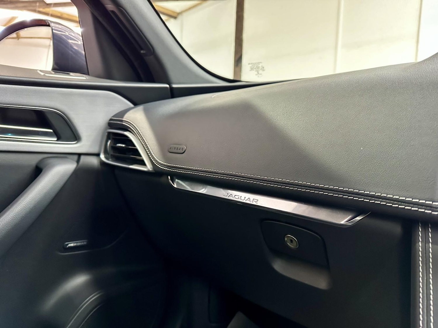 Used Jaguar F-Pace 2016 for sale - 77264777: Photo 39