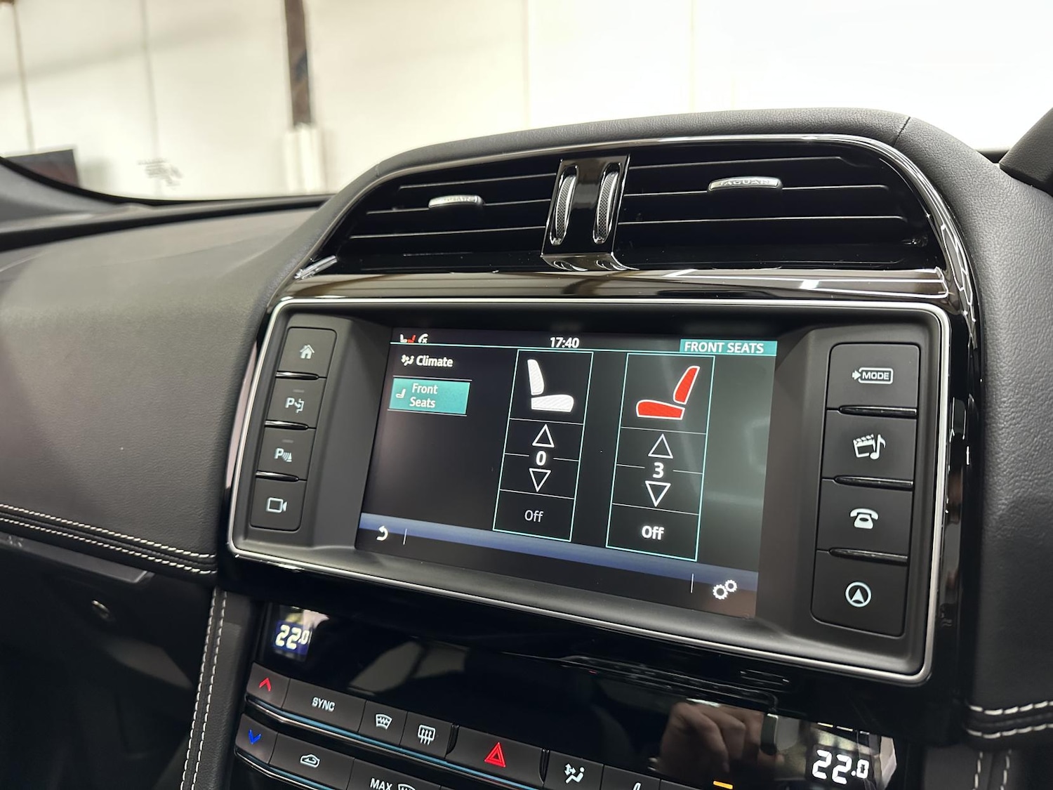 Used Jaguar F-Pace 2016 for sale - 77264777: Photo 41