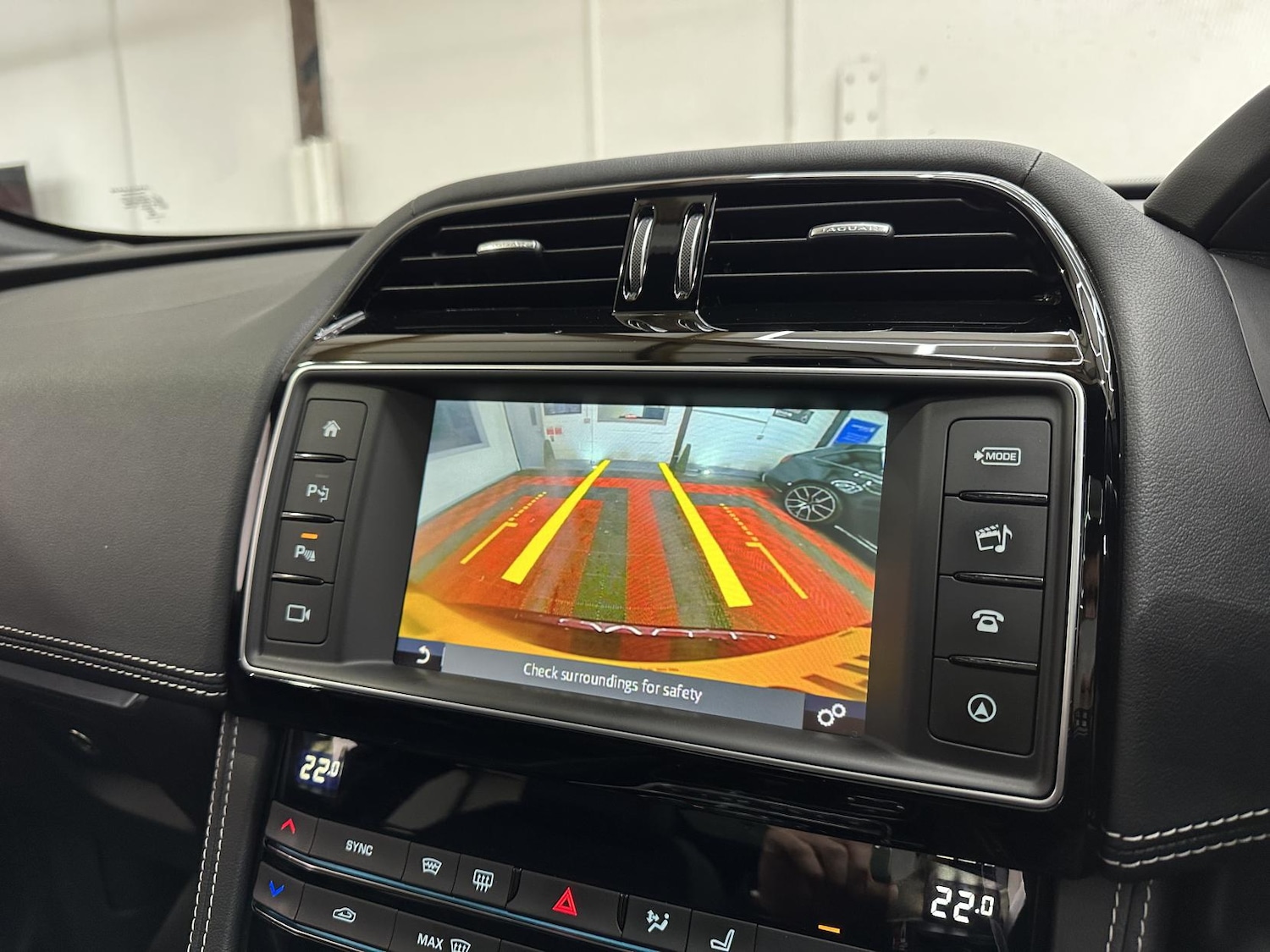 Used Jaguar F-Pace 2016 for sale - 77264777: Photo 44