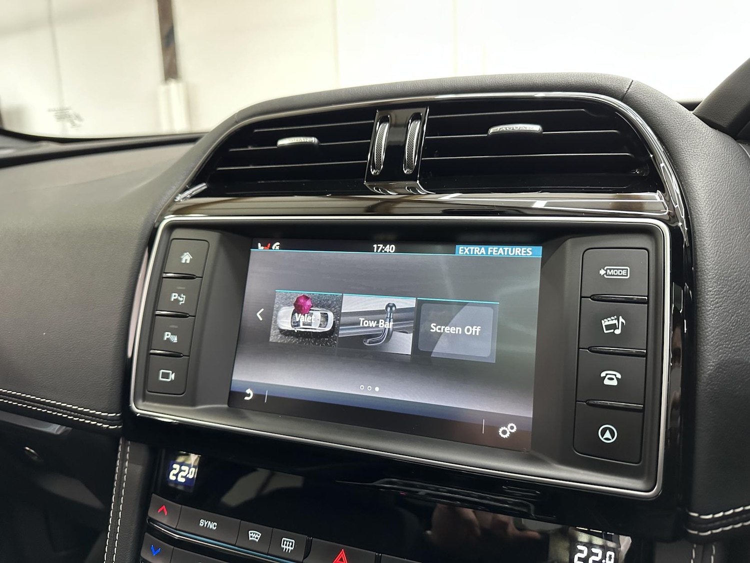 Used Jaguar F-Pace 2016 for sale - 77264777: Photo 48