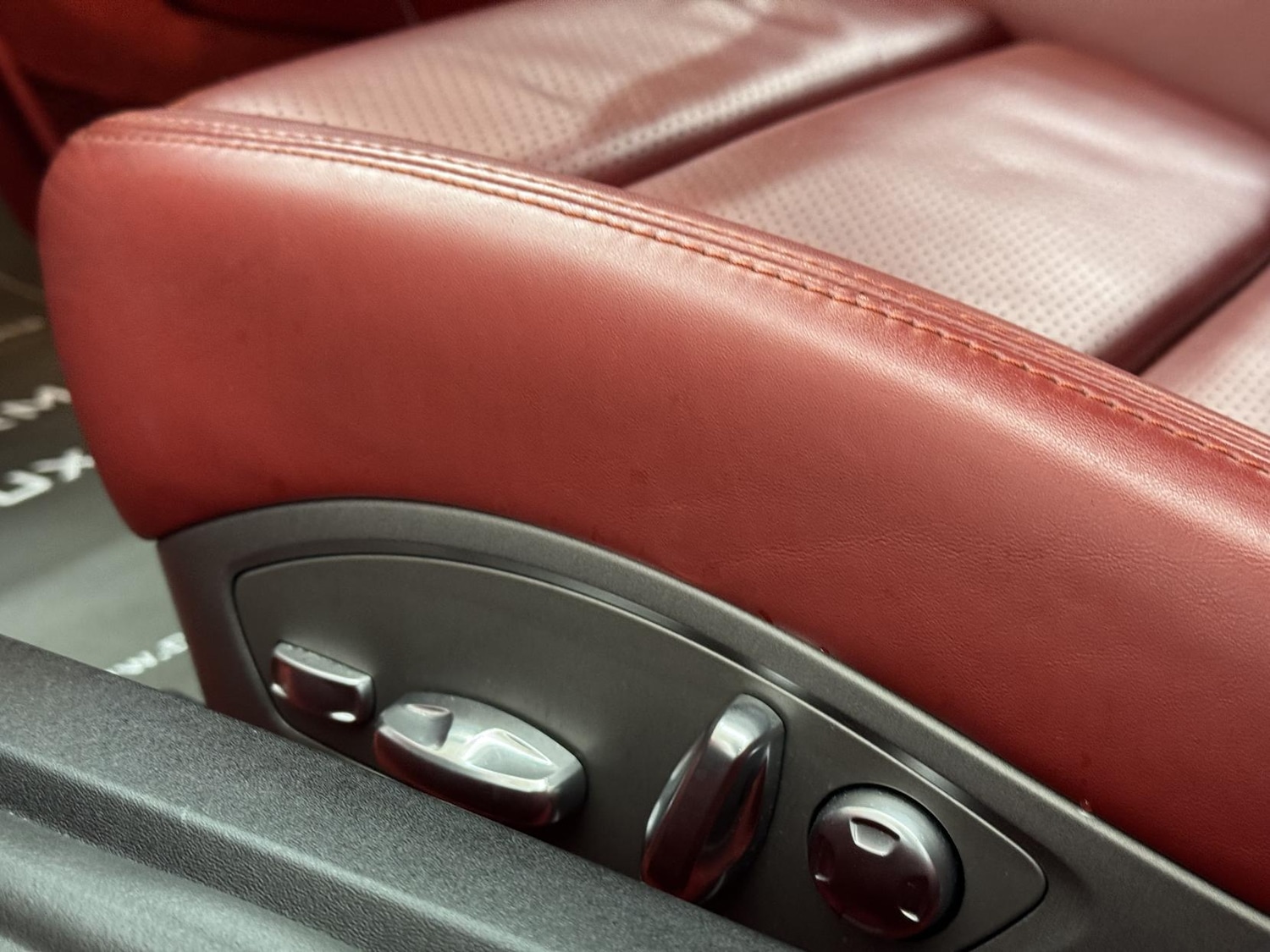 Used Porsche Cayman 2013 for sale - 77005949: Photo 33