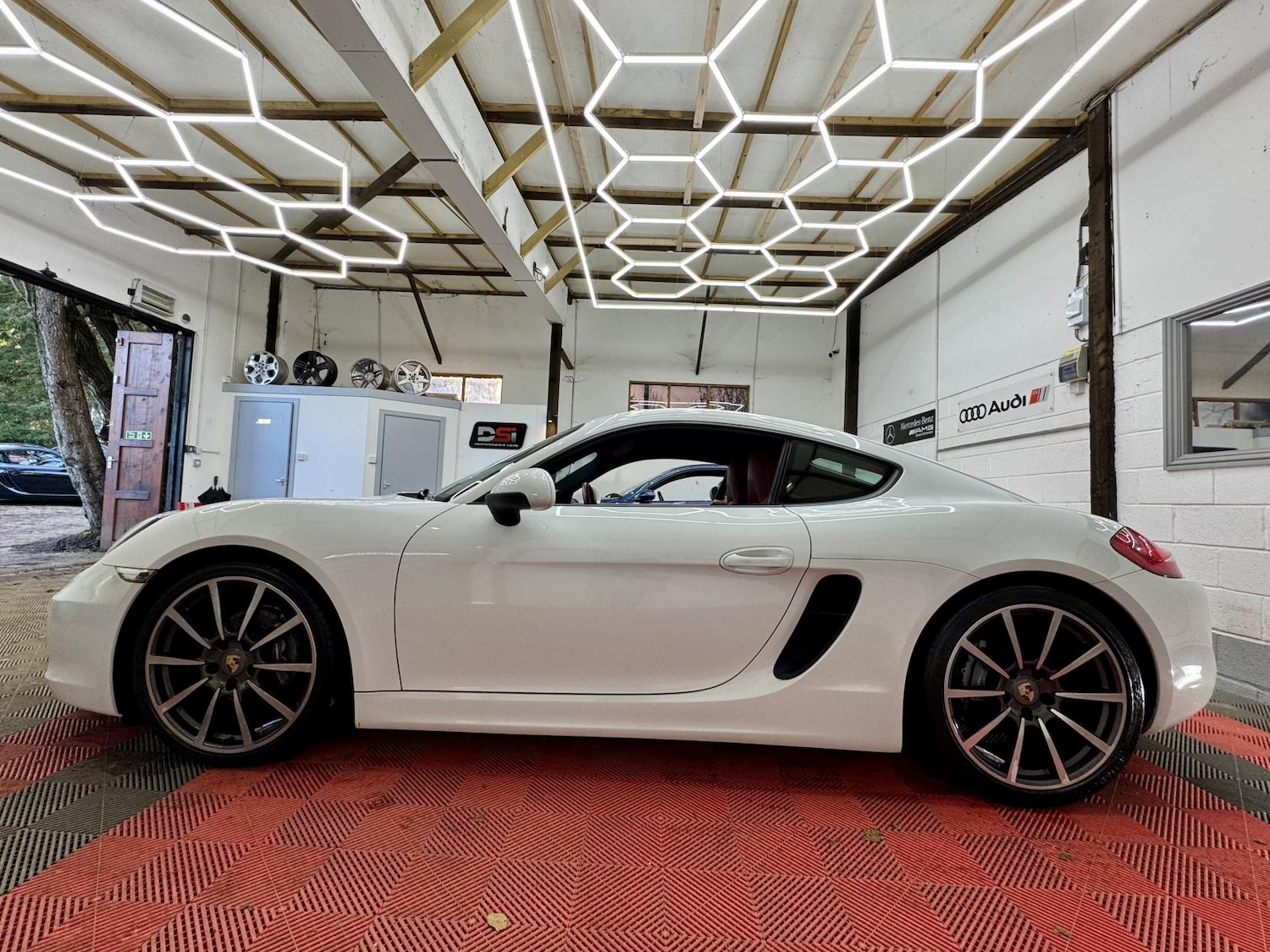 Used Porsche Cayman 2013 for sale - 77005949: Photo 5