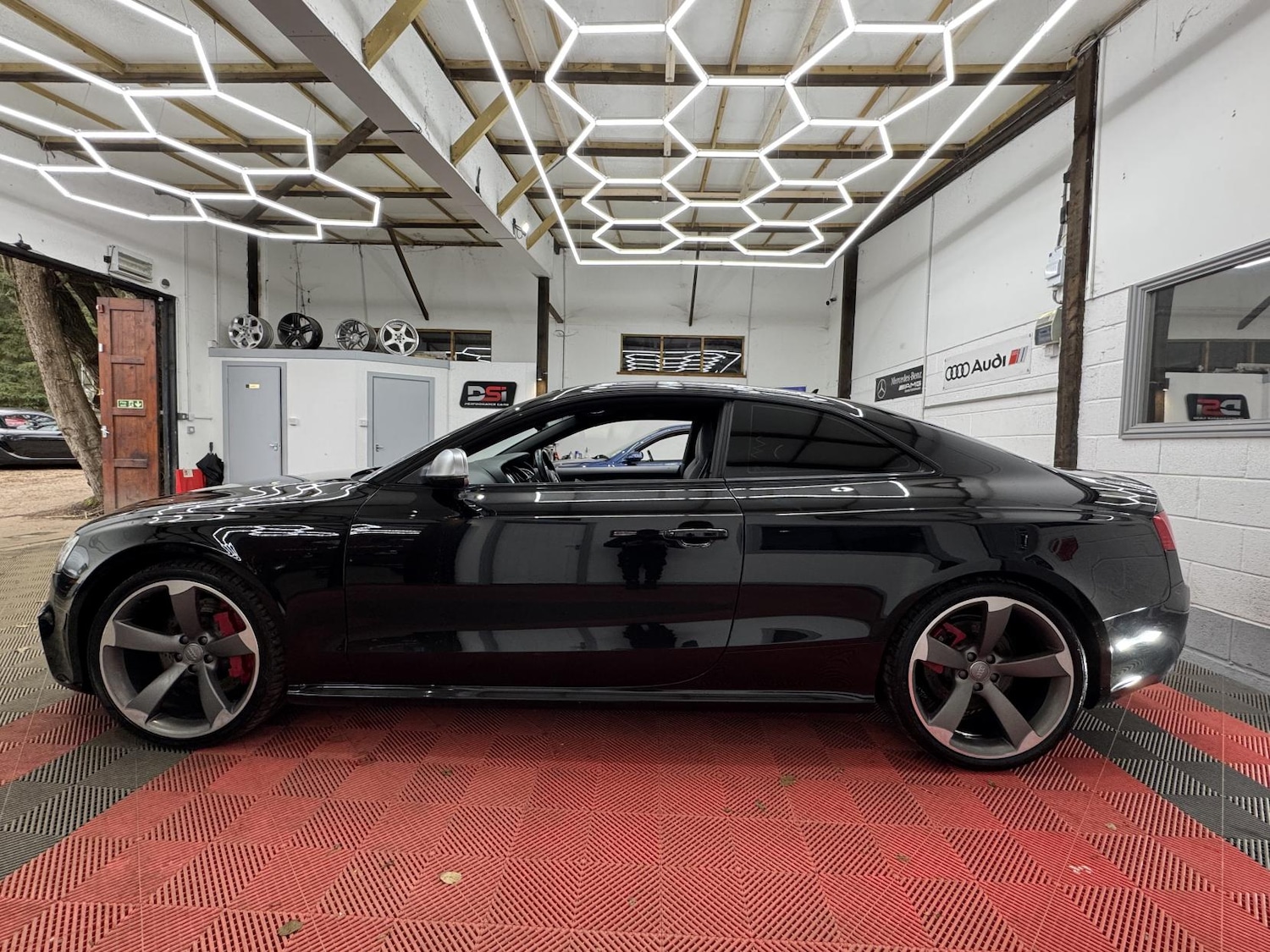 Used Audi RS5 2015 for sale - 77063573: Photo 5