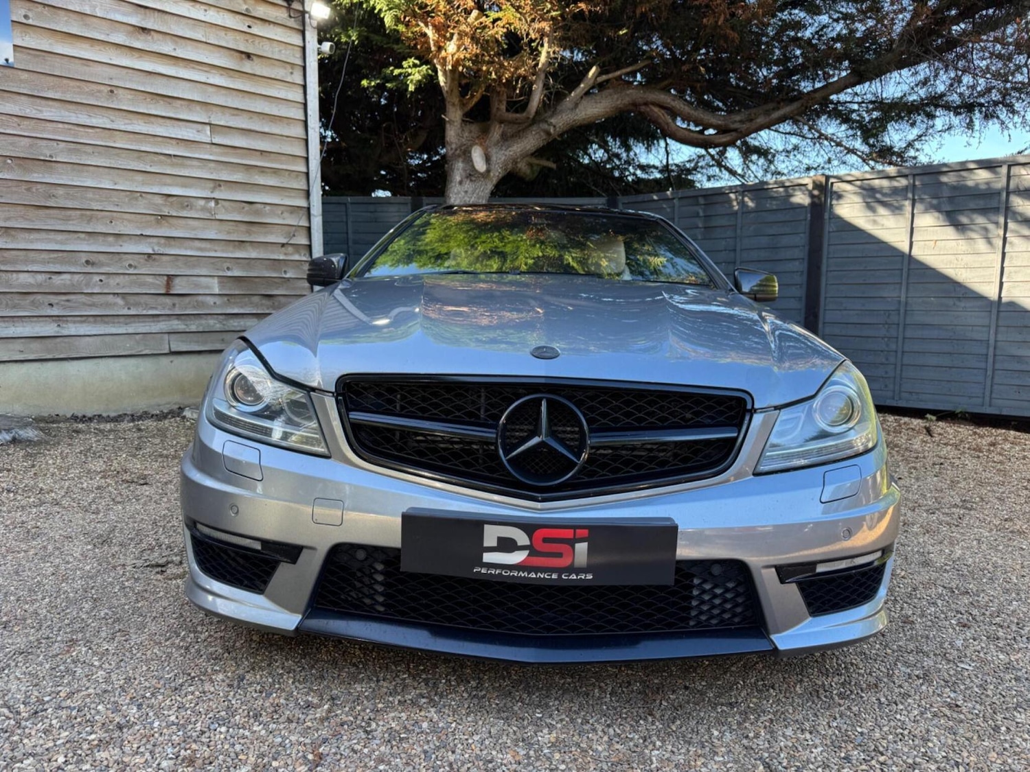 Used Mercedes-Benz C-Class 2012 for sale - 76072489: Photo 2