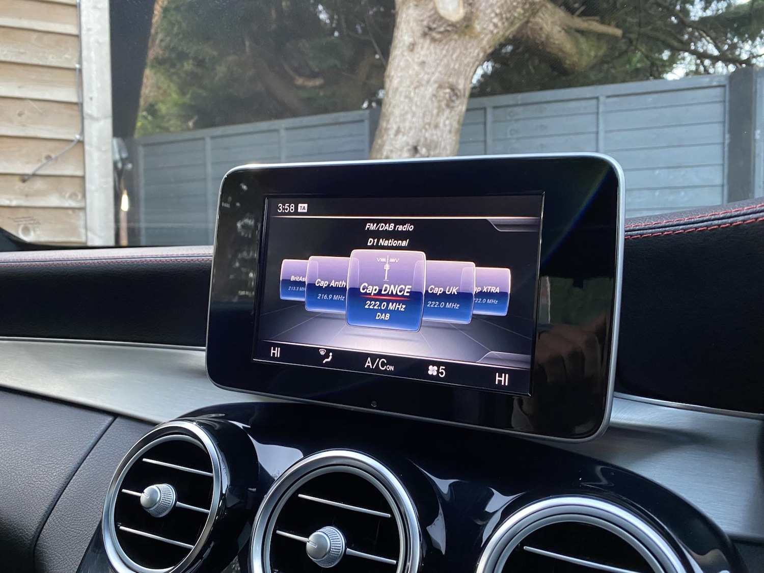 Used Mercedes-Benz C Class 2017 for sale - 76606432: Photo 10