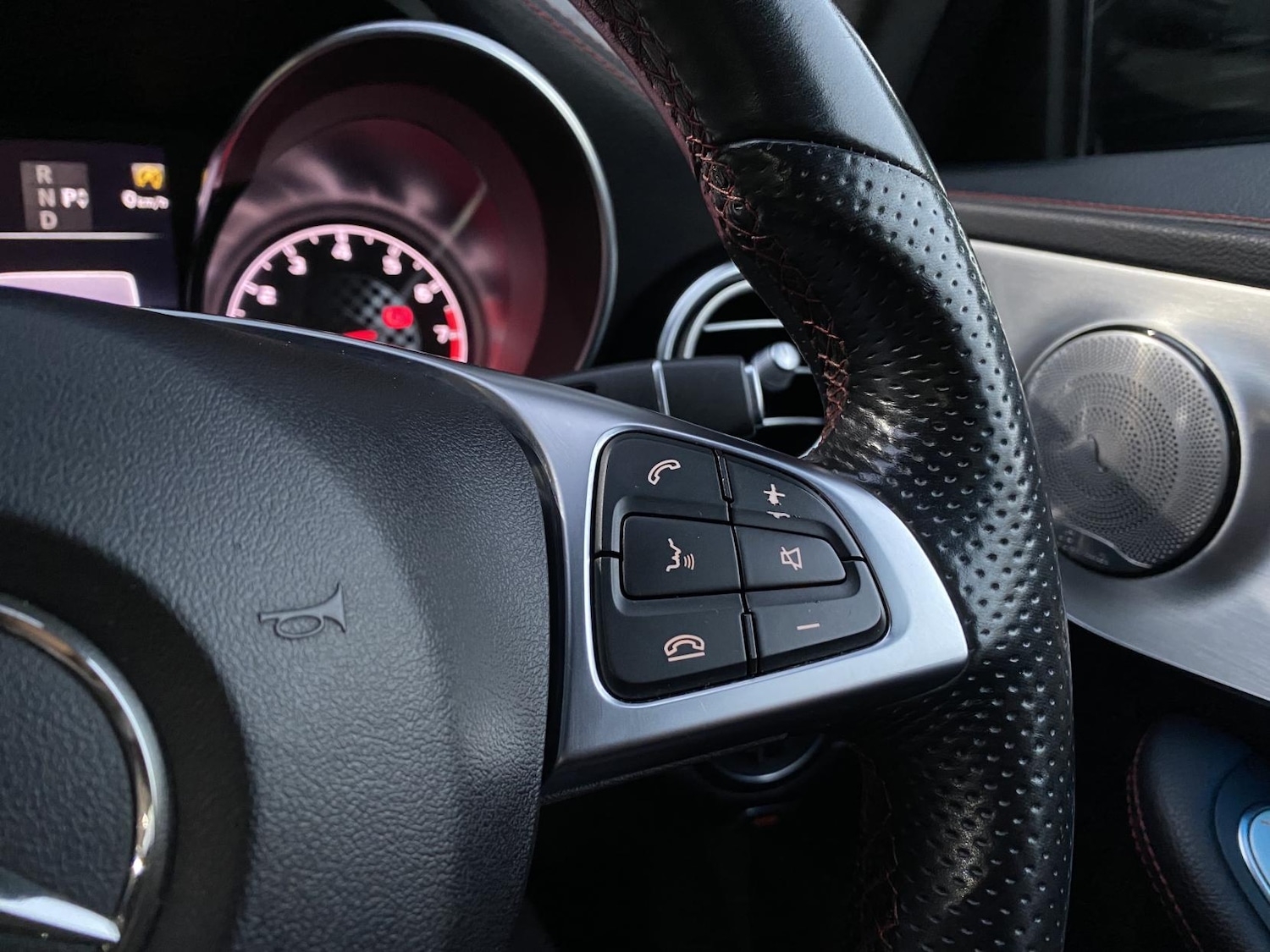 Used Mercedes-Benz C Class 2017 for sale - 76606432: Photo 9