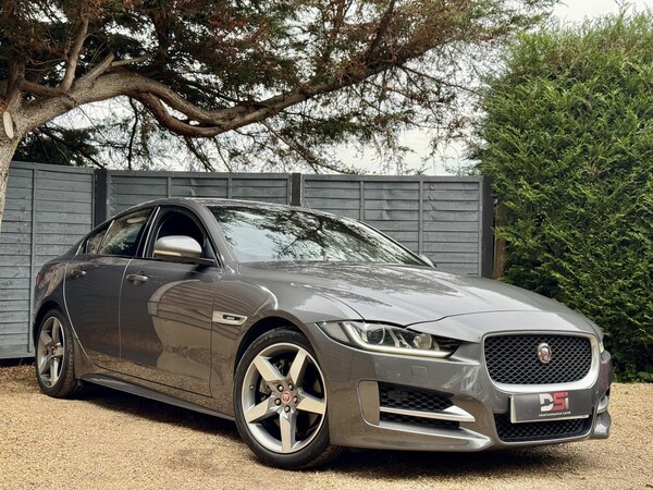 Used Jaguar XE 2015 for sale - 76152091: Photo 1
