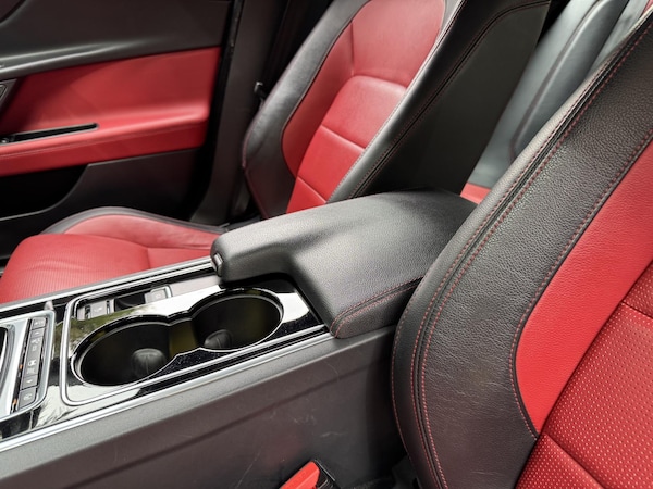 Used Jaguar XE 2015 for sale - 76152091: Photo 20