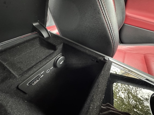 Used Jaguar XE 2015 for sale - 76152091: Photo 44