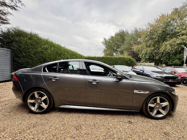 Used Jaguar XE 2015 for sale - 76152091: Photo 4