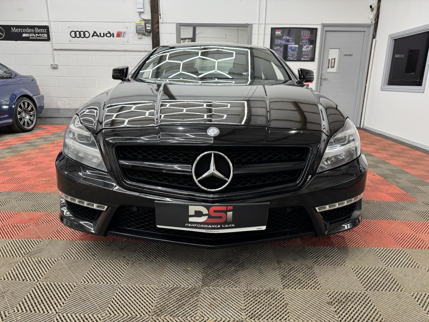 Used Mercedes-Benz CLS 2014 for sale - 77137858: Photo 2
