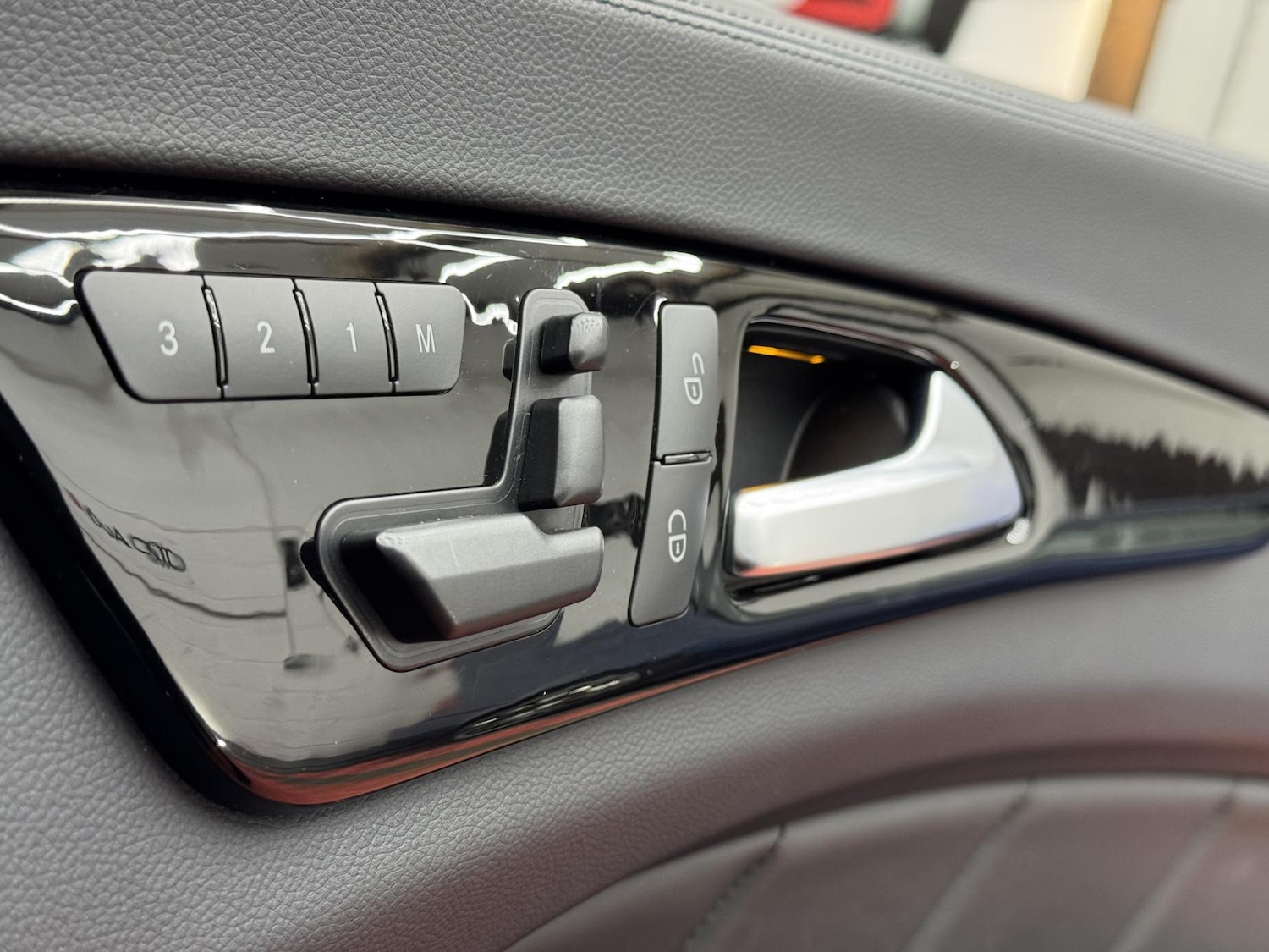 Used Mercedes-Benz CLS 2014 for sale - 77137858: Photo 21