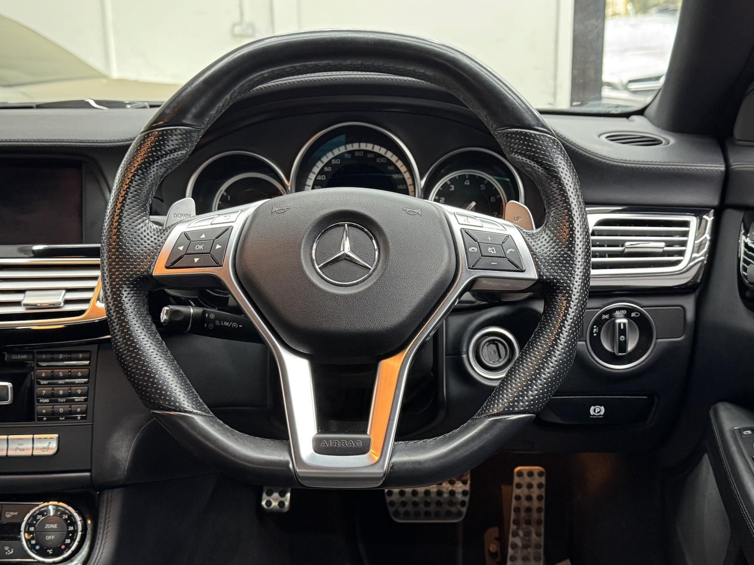 Used Mercedes-Benz CLS 2014 for sale - 77137858: Photo 24