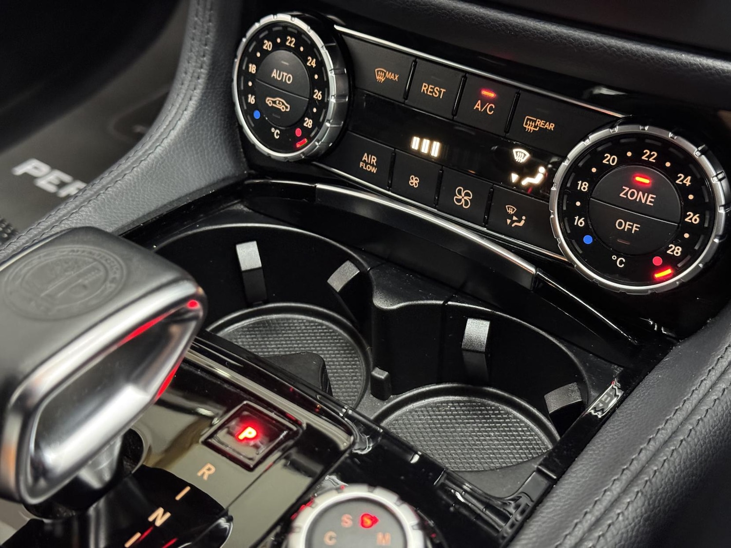 Used Mercedes-Benz CLS 2014 for sale - 77137858: Photo 39