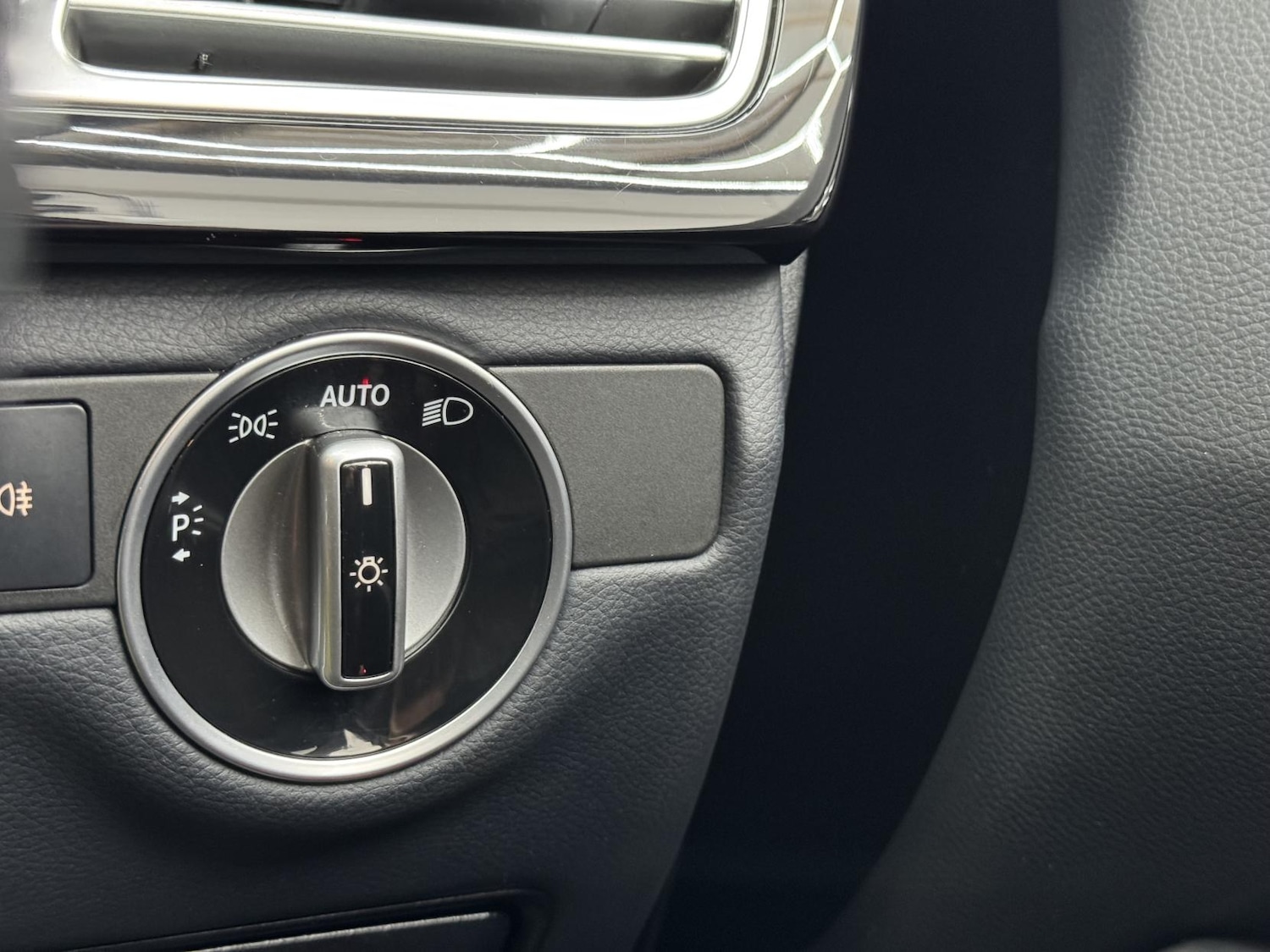 Used Mercedes-Benz CLS 2014 for sale - 77137858: Photo 53