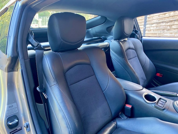 Used Nissan 370 Z 2010 for sale - 76273153: Photo 19