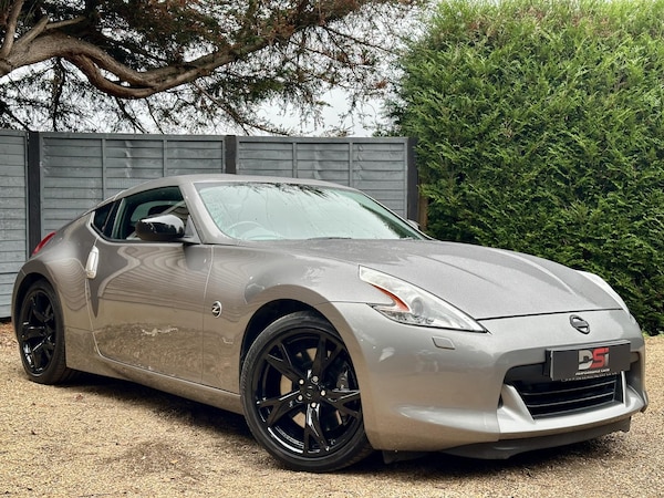 Used Nissan 370 Z 2010 for sale - 76273153: Photo 1