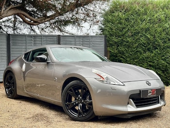 Nissan - 370 Z