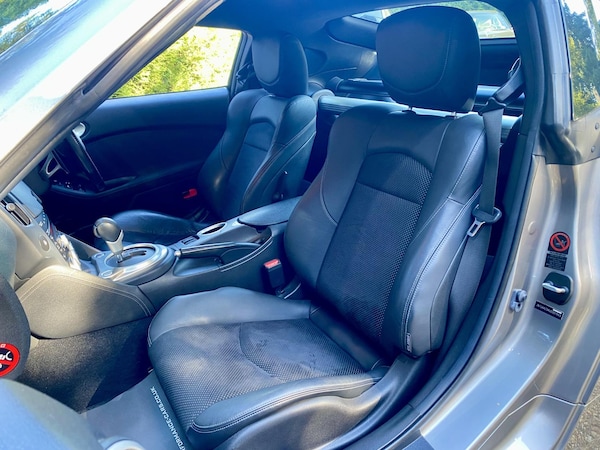 Used Nissan 370 Z 2010 for sale - 76273153: Photo 23