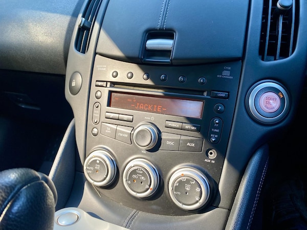 Used Nissan 370 Z 2010 for sale - 76273153: Photo 29