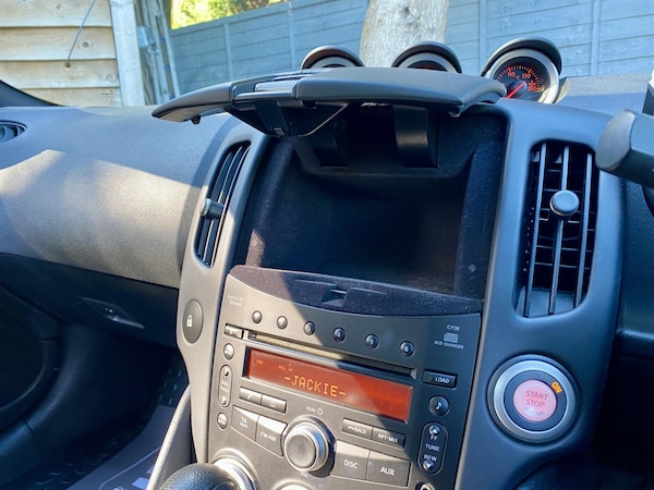 Used Nissan 370 Z 2010 for sale - 76273153: Photo 30