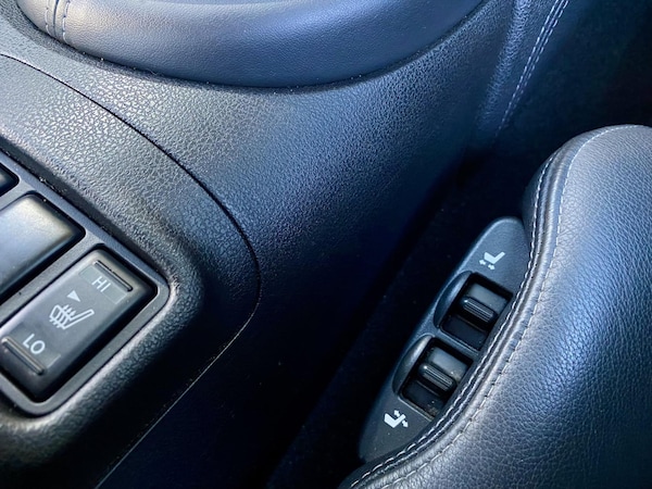 Used Nissan 370 Z 2010 for sale - 76273153: Photo 33