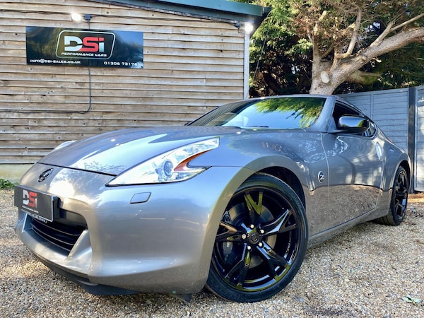 Used Nissan 370 Z 2010 for sale - 76273153: Photo 3