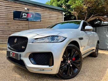 Used Jaguar F-Pace 2017 for sale - 75269190: Photo